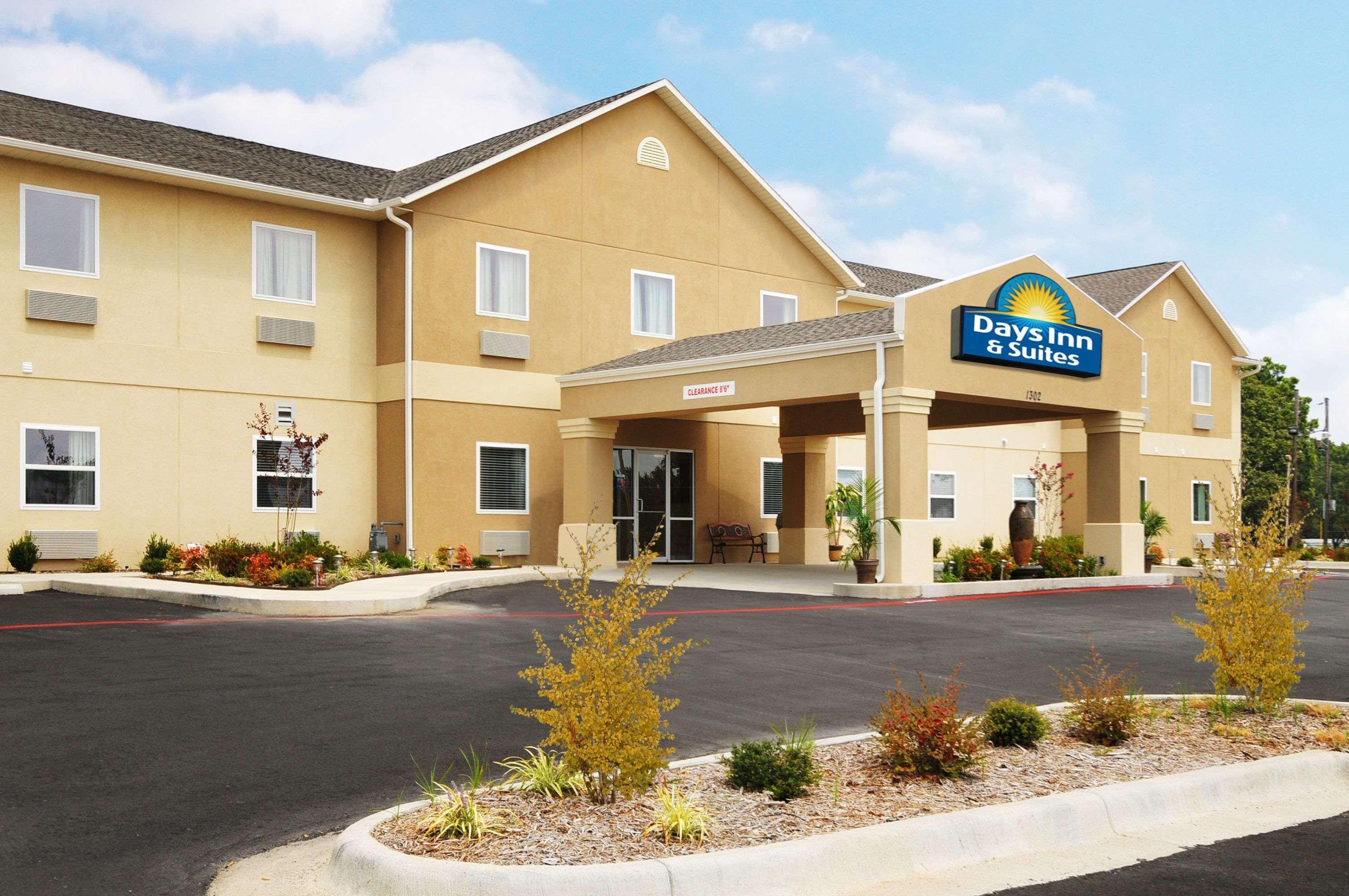 Days Inn & Suites By Wyndham Cabot Exterior foto