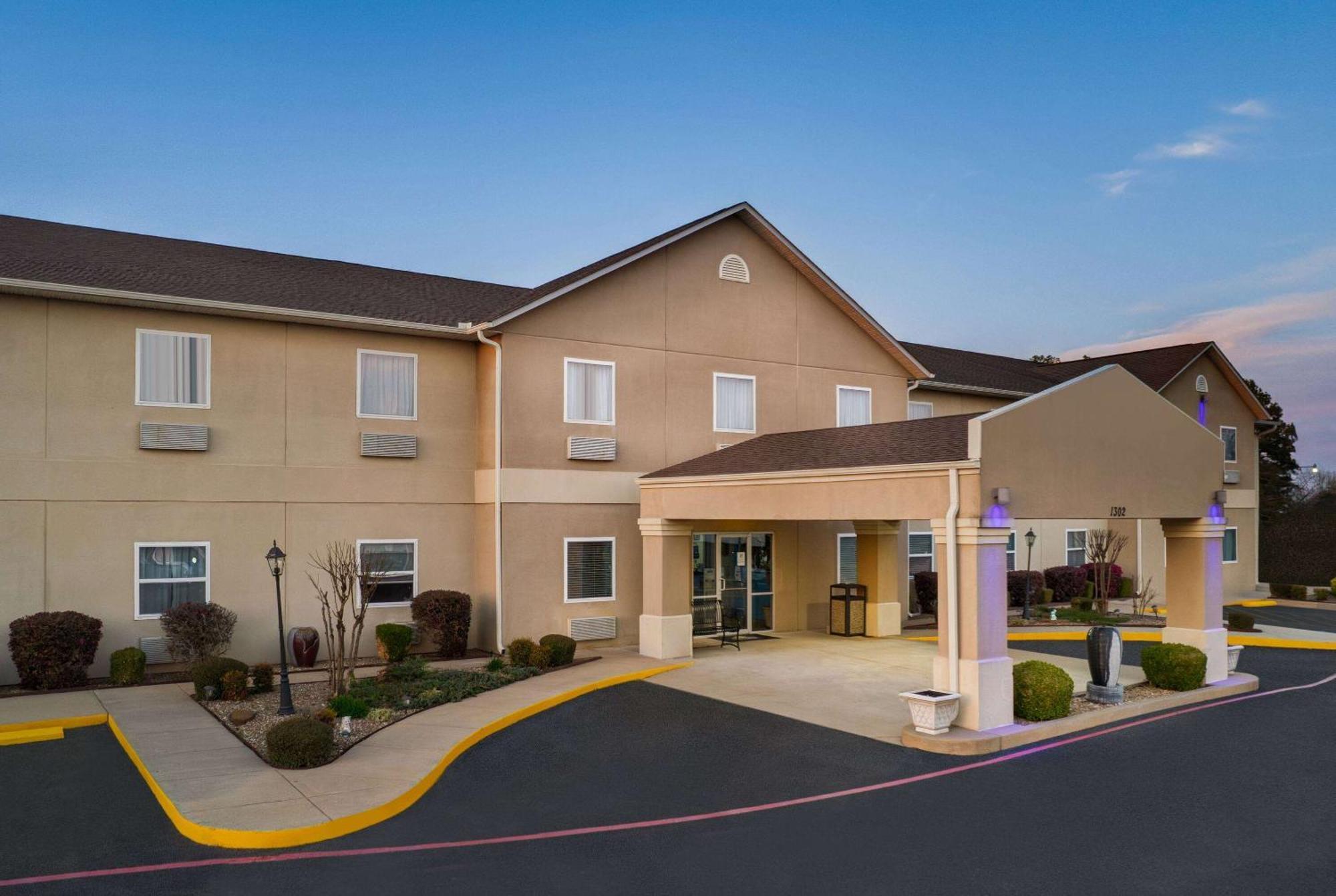 Days Inn & Suites By Wyndham Cabot Exterior foto